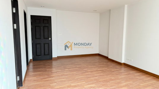 🔥 Cancelled Booking! This Price is Unbeatable! The Kris Ratchada 17 Condo, Ready to Transfer Ownership 🔥 MD-26028487
