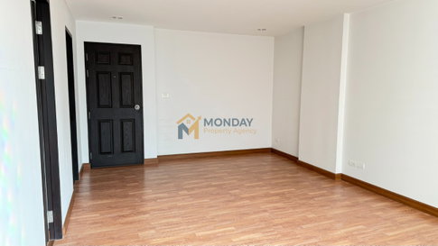 🔥 Cancelled Booking! This Price is Unbeatable! The Kris Ratchada 17 Condo, Ready to Transfer Ownership 🔥 MD-26028487