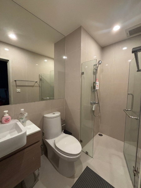 รูป 🏙️✨ ให้เช่าคอนโดหรู ชั้น Penthouse ย่านอโศก – สุขุมวิท ห้องพิเศษ เพดานสูง 4 เมตร จอดรถได้ 2 คัน ✨🏙️ - รูปที่ 11/11
