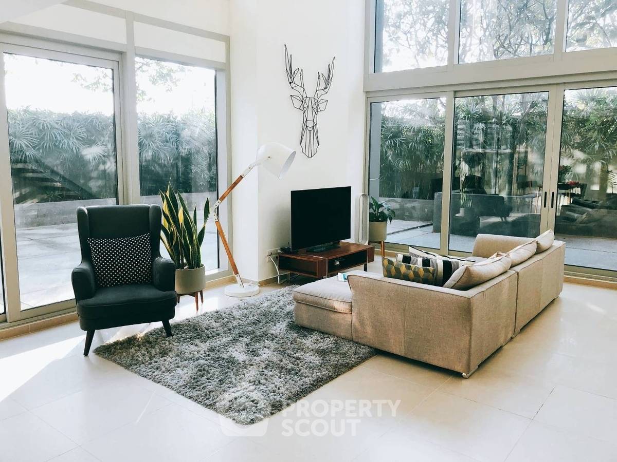 รูป คอนโด 3 ห้องนอน พื้นที่ 286 ตร.ม. ขาย The River Condominium ใกล้ BTS สะพานตากสิน 400 ม. (ID 1446626) - รูปที่ 1/27