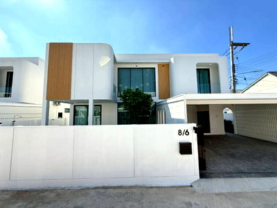 เช่าบ้านเดี่ยว ศาลหลักเมืองจังหวัดเชียงใหม่ : ให้เช่า  Pool Villa เชียงใหม่ บ้านใหม่ เพิ่งสร้างเสร็จ ทำเลดีมาก หลังกาดสันหวาน (R940) T.0946511456