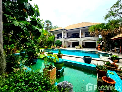 Houses for sale Hua Hin Bus Station : 3 Bedroom Villa for sale at The Vineyards  6091211