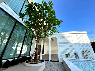บ้านเดี่ยว สวนสัตว์เชียงใหม่ : ขายบ้านสร้างใหม่พร้อมเฟอร์ 4 ห้องนอน ใกล้โรงเรียนนานาชาติ เมอริตัน คริสเตียนเยอรมัน หางดง เชียงใหม่ (H372) T.0946511456