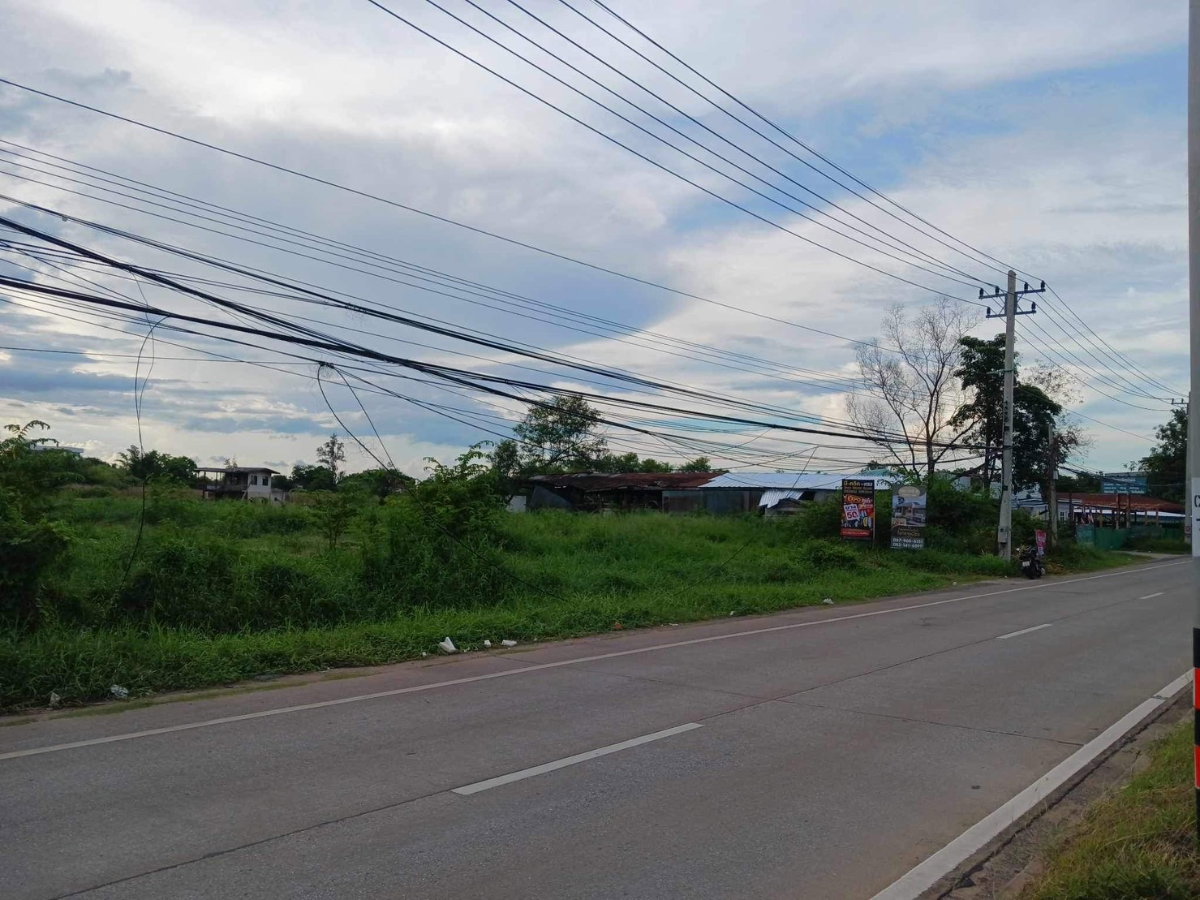 รูป ขายที่ดิน 6 ไร่ 1 งาน ในเมืองโคราช ติดถนนมิตรภาพ ฝั่งมุ่งหน้าไปทางขอนแก่น ตรงข้ามศูนย์ฮอนด้า จอหอ ที่ดินถมแล้วบางส่วน - รูปที่ 9/10