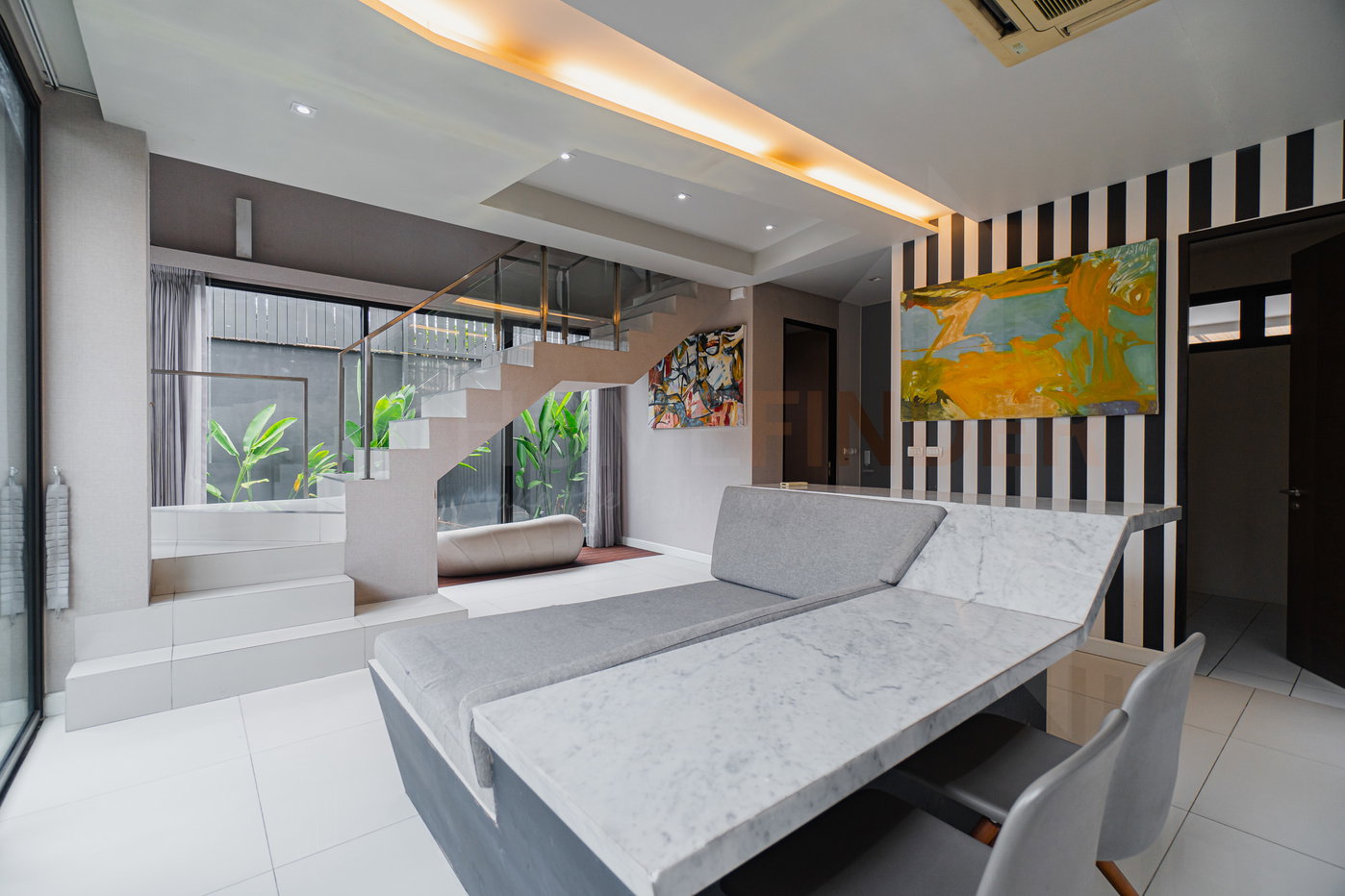 picture The Park Lane 22 Residence 3 bedrooms, for rent - 4/43