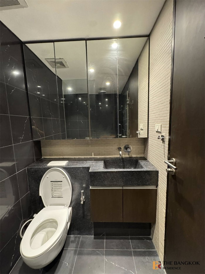 รูป ✨ Modern Furnished Unit - Siamese Gioia Near BTS Phrom Phong - รูปที่ 13/15