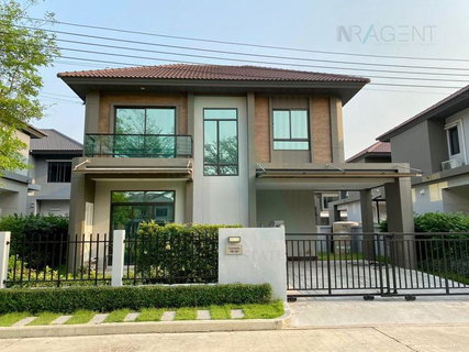 ขายบ้านเดี่ยว โครงการ เวนิว พระราม9 2 ชั้น 3 ห้องนอน 3 ห้องน้ำ