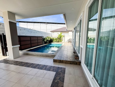 3 Bedroom Pool Villa for Sale East Pattaya