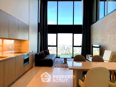 คอนโดให้เช่า : คอนโด 2 ห้องนอน ชั้นสูง The Lofts Silom ใกล้ BTS สะพานซากุระ 400 ม. 📍 (ID 1519703)