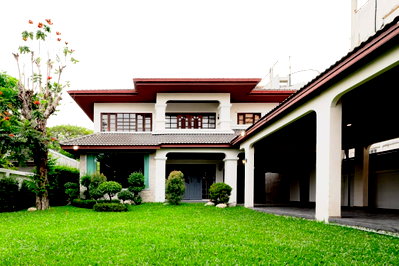 Houses for sale : Urgent sale detached house closed to BTS Punnavithi