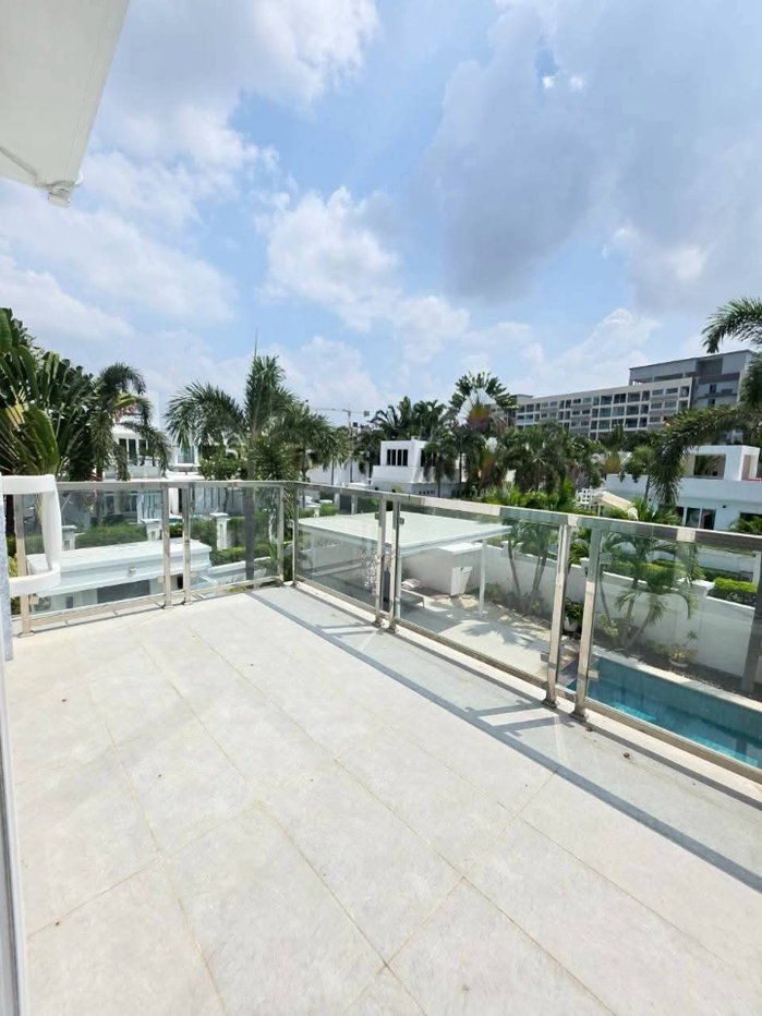 รูป บ้านพูลวิลล่าหรูใกล้หาดจอมเทียนพัทยา - รูปที่ 33/40