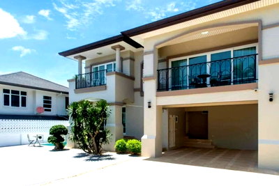 เช่าบ้านเดี่ยว ชลบุรี : 4 Bedroom Pool Villa for Rent in East Pattaya