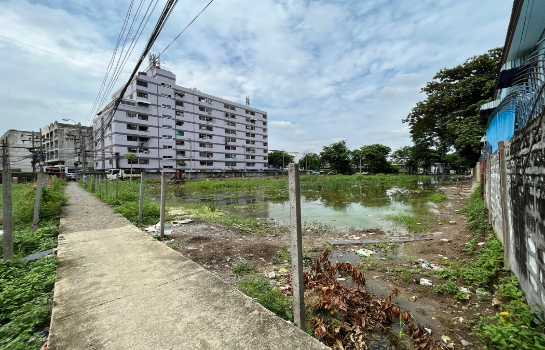 รูป ขาย ที่ดินทำเลดี ตลิ่งชัน ถนนแก้วเงินทอง ติดคลองชักพระ 5 ไร่ 1 งาน 32 ตรว - รูปที่ 4/10