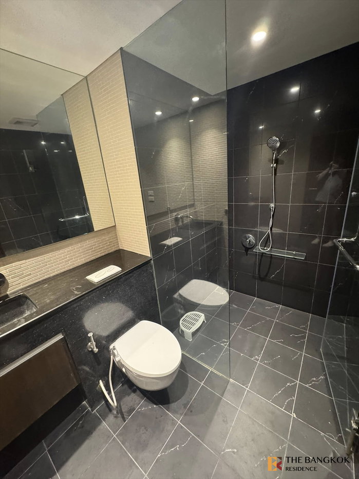 รูป ✨ Modern Furnished Unit - Siamese Gioia Near BTS Phrom Phong - รูปที่ 14/15