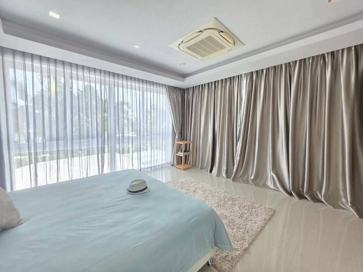 รูป บ้านพูลวิลล่าหรูใกล้หาดจอมเทียนพัทยา - รูปที่ 34/40