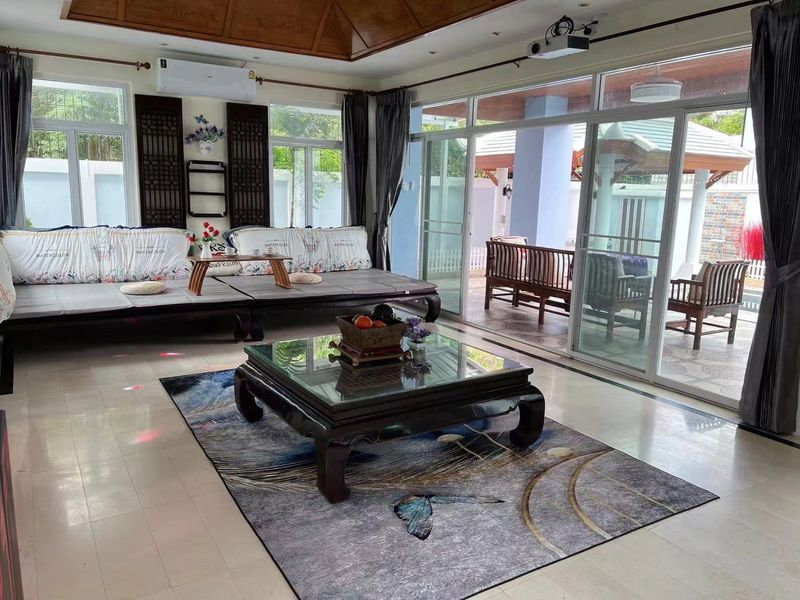 รูป Luxury Pool View Villa for sale in Pratamnak Hill - รูปที่ 6/11