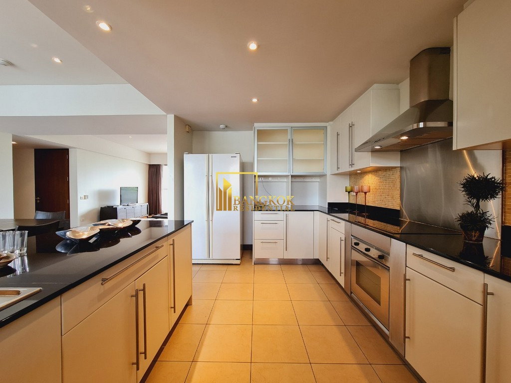 รูป Spacious 3 Bedroom Apartment in Phloenchit - BR0241AP - รูปที่ 8/28
