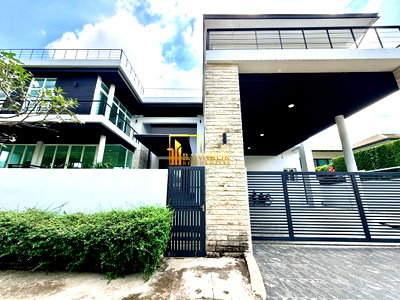 เช่าบ้านเดี่ยว โรงเรียนเซนต์แอนดรูส์อินเตอร์เนชันแนล กรุงเทพ : Panya Village | Superb 5 Bedroom Pool Villa in Compound - BR8434SH