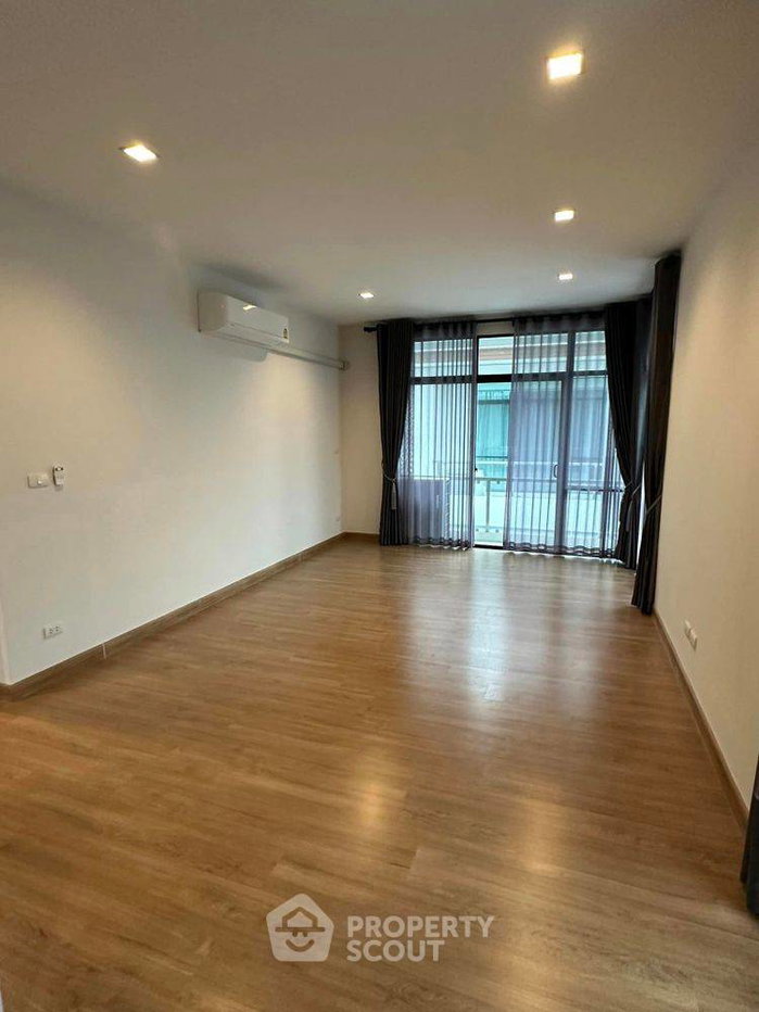 picture Pet-Friendly 4-BR House For Sale, Wisdom Green Town 2, Nong Khaem (ID 2716493) - 6/17