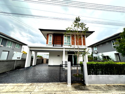 Houses for rent Khon Kaen : House for rent in Anasiri Maliwan Village.