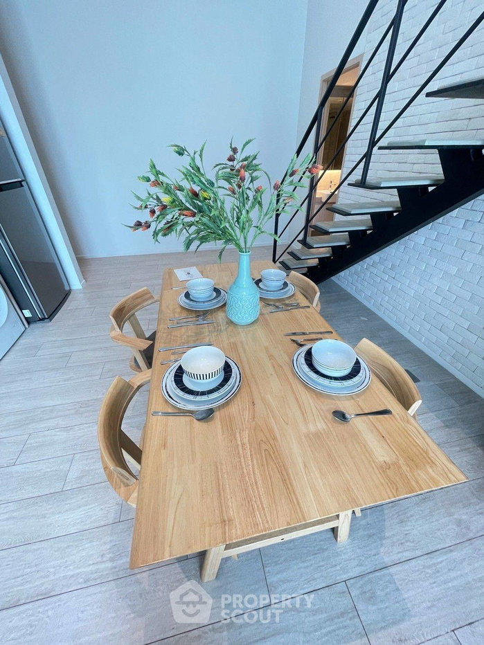 รูป คอนโด 2 ห้องนอน ให้เช่า The Lofts Silom ใกล้ BTS สุรศักดิ์ (ID 2059215) - รูปที่ 10/13
