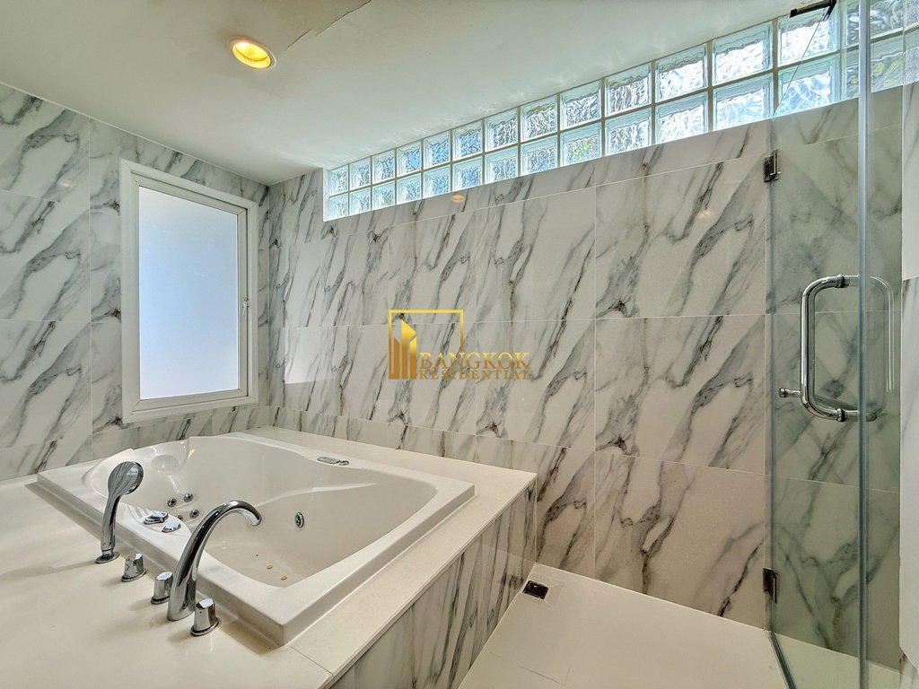 รูป Panya Village | Superb 5 Bedroom Pool Villa in Compound - BR8434SH - รูปที่ 31/58