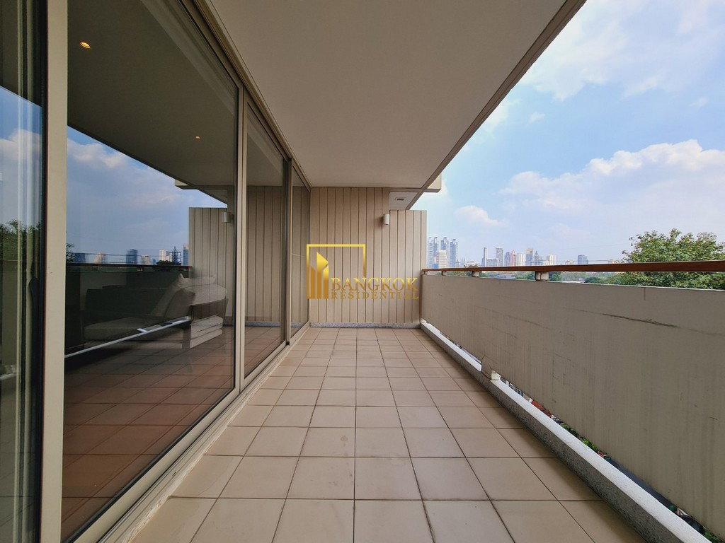 รูป Spacious 3 Bedroom Apartment in Phloenchit - BR0241AP - รูปที่ 7/28