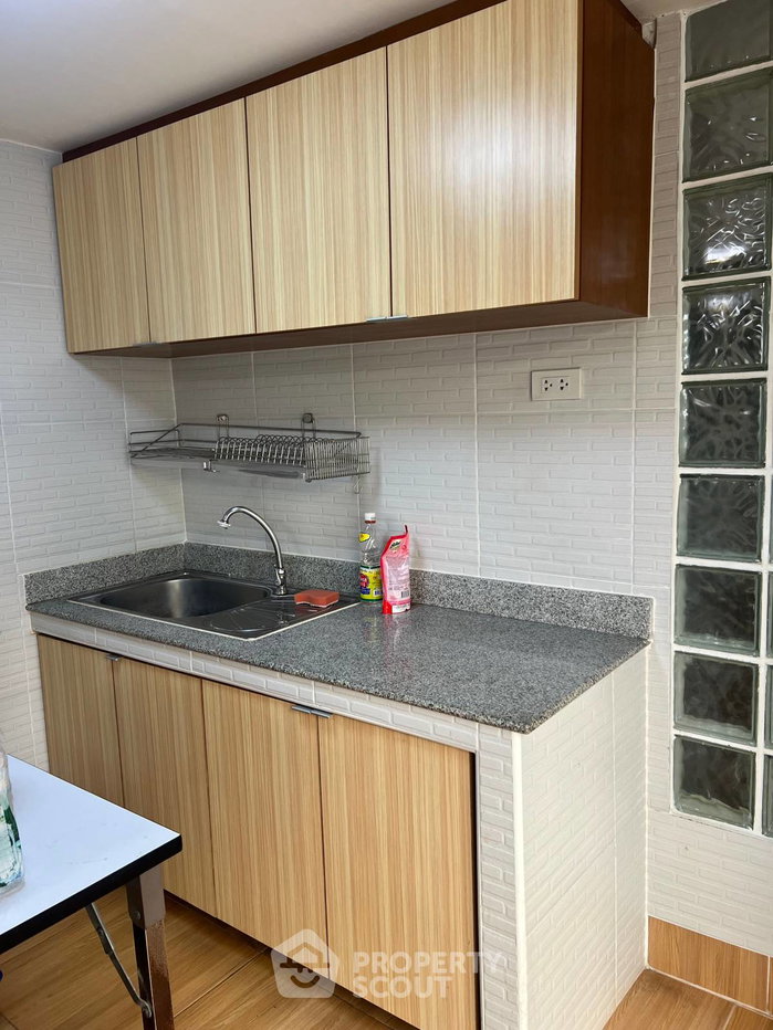 picture 1-BR 80 Sqm Condo Near BTS Sala Daeng (100m), Silom Terrace (ID 2627596) - 2/20