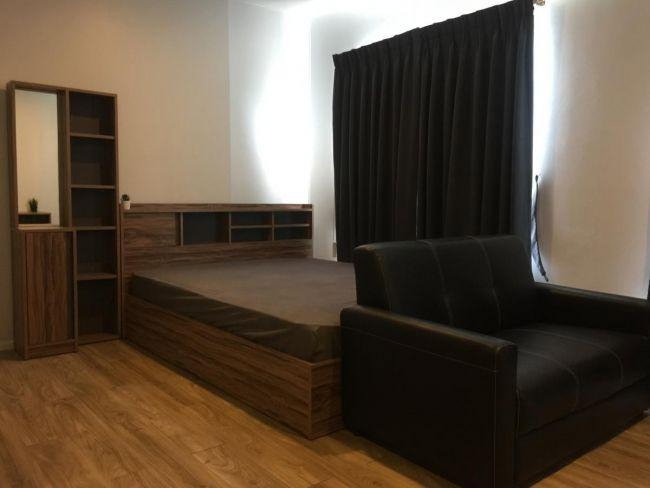 ขายถูกสุดในโครงการ อิซซี่คอนโดสุขสวัสดิ์ ISSI CONDO SUKSAWAD **พร้อมผู้เช่า**