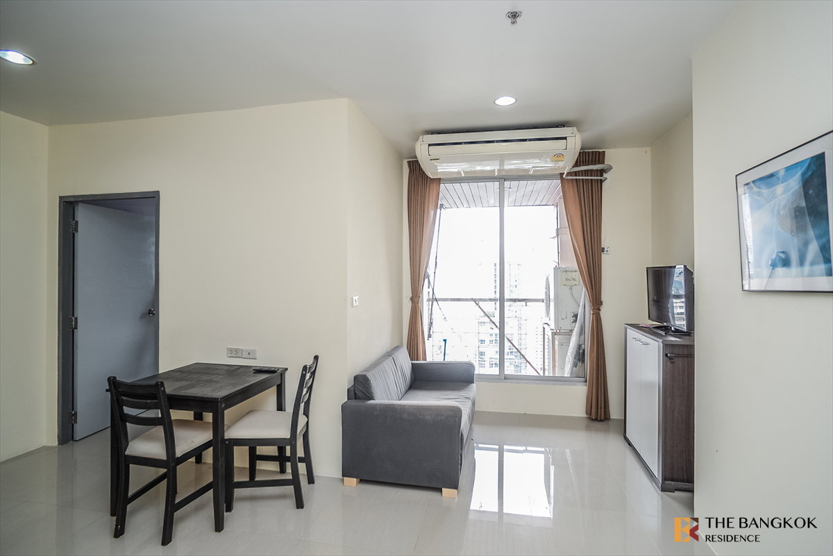 รูป 🔥 ดีลแรง! ห้องกว้าง รีโนเวทใหม่ – Pathumwan Resort ใกล้ BTS พญาไท - รูปที่ 2/8