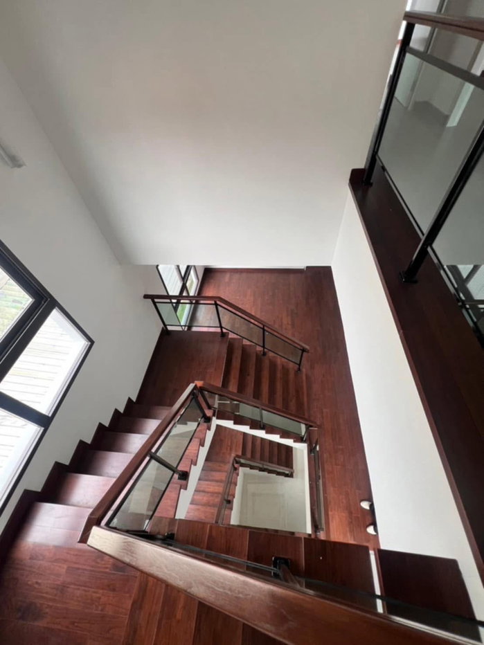 รูป 🏡 ให้เช่าบ้านเดี่ยว 3 ชั้น เดอะ ซิตี้ เอกมัย – ลาดพร้าว 4 ห้องนอน 5 ห้องน้ำบ้านใหม่ไม่เคยเข้าอยู่ ทำเล Town in Town เงียบสงบ เป็นส่วนตัว - รูปที่ 9/12