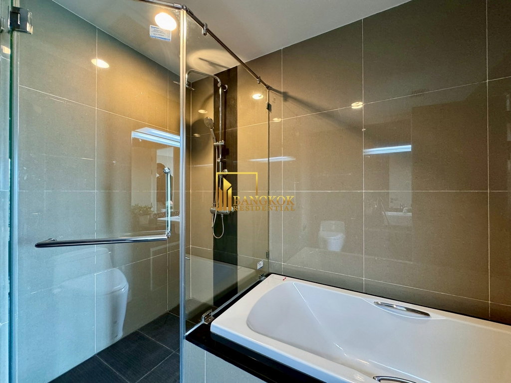 รูป The Crest Sukhumvit 34 | Stylish 2 Bedroom Duplex Condo - BR13448CD - รูปที่ 21/29