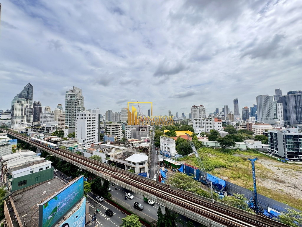 รูป The Crest Sukhumvit 34 | Stylish 2 Bedroom Duplex Condo - BR13448CD - รูปที่ 6/29