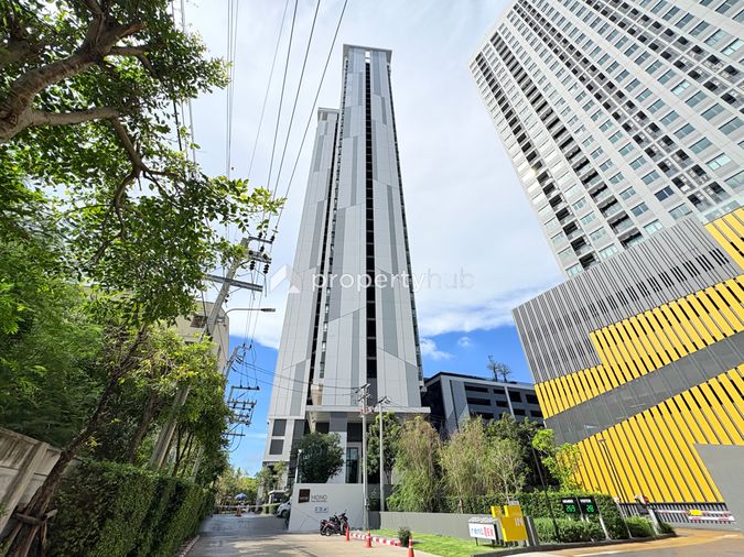 นิช โมโน เมกะ สเปซ บางนา