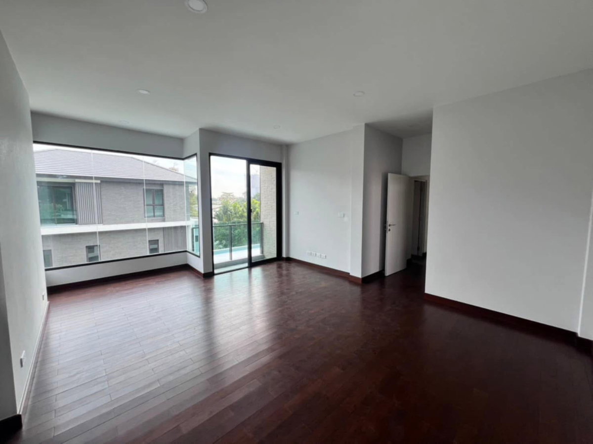 รูป 🏡 ให้เช่าบ้านเดี่ยว 3 ชั้น เดอะ ซิตี้ เอกมัย – ลาดพร้าว 4 ห้องนอน 5 ห้องน้ำบ้านใหม่ไม่เคยเข้าอยู่ ทำเล Town in Town เงียบสงบ เป็นส่วนตัว - รูปที่ 5/12