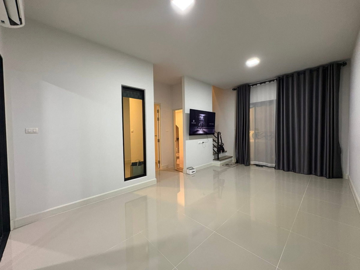 รูป 🏡✨ ขายทาวน์โฮม 2 ชั้น ย่านบางใหญ่ บ้านสวย พร้อมอยู่ ใกล้ Central Westgate และรถไฟฟ้าสายสีม่วง ✨ - รูปที่ 6/15