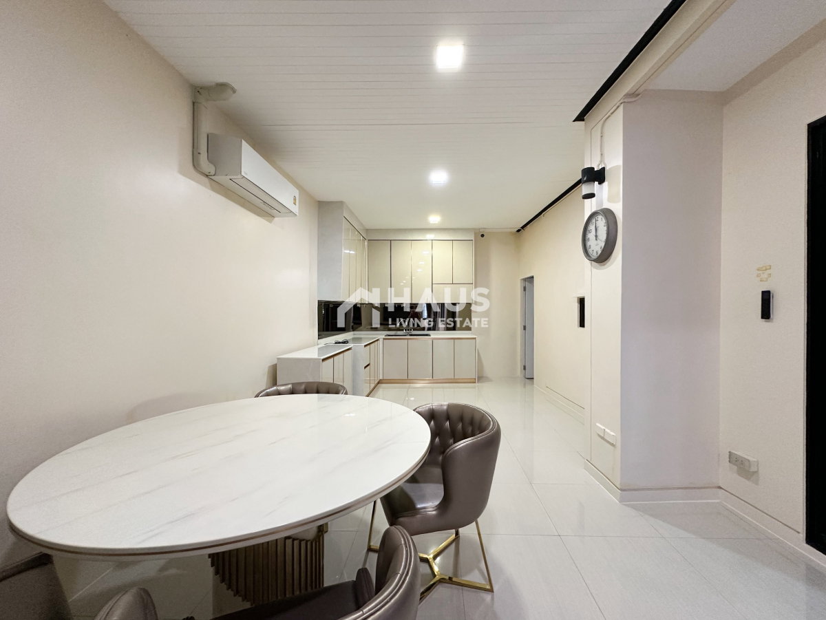 picture Setthasiri Charun - Pinklao / 4 Bedrooms #HRP1043 - 8/20