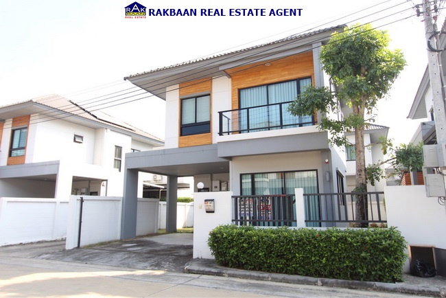 รูป  ขายบ้านเสนาพาร์ควิลล์ รามอินทรา-วงแหวน 46.1 ตร.ว. 3 นอน 3 ห้องน้ำ ตกแต่งบิลท์อิน สวย กู้ได้เต็ม - รูปที่ 2/33