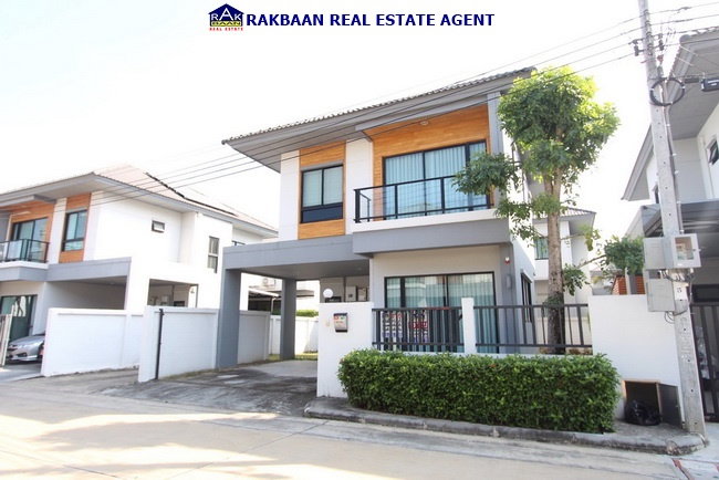 รูป  ขายบ้านเสนาพาร์ควิลล์ รามอินทรา-วงแหวน 46.1 ตร.ว. 3 นอน 3 ห้องน้ำ ตกแต่งบิลท์อิน สวย กู้ได้เต็ม - รูปที่ 3/33