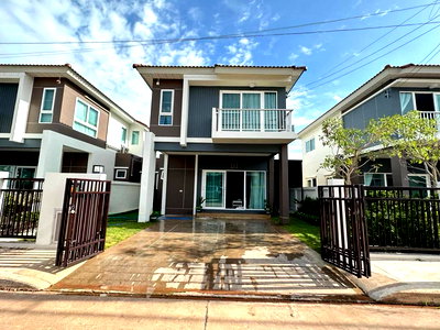 Houses for rent Khon Kaen : House for rent in Supalai Moda Village.