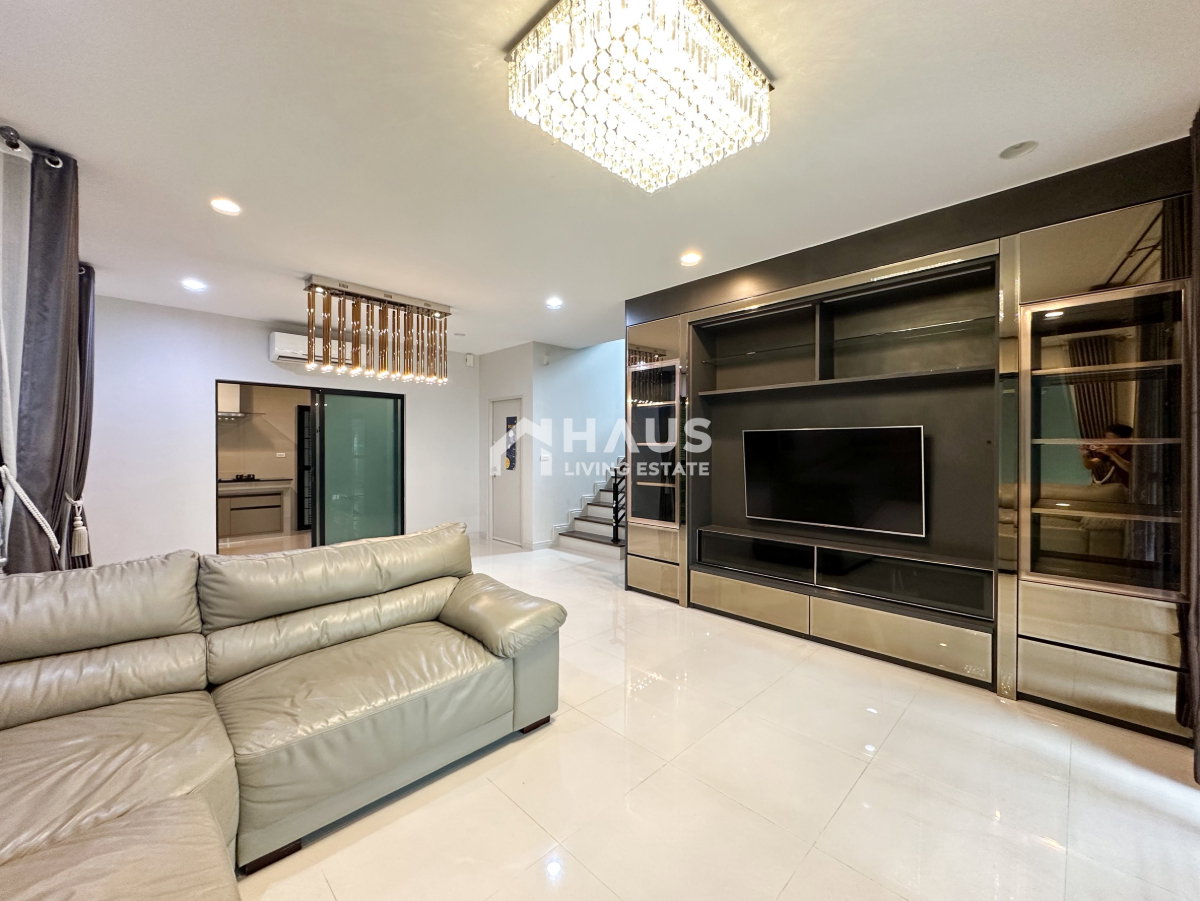 picture Setthasiri Charun - Pinklao / 4 Bedrooms #HRP1043 - 5/20