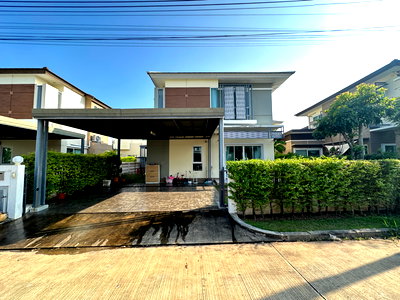 Houses for rent Khon Kaen : House for rent in Leo Neo Srichan Village.