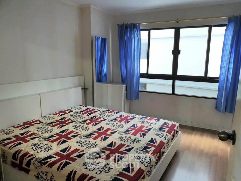 picture 1-BR 41 Sqm Condo For Sale At Lumpini Place Narathiwas, Chong Nonsi (ID 2382807) - 5/6