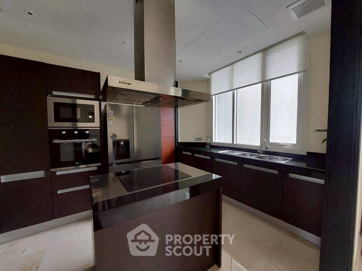 รูป 3 ห้องนอน 225 ตร.ม. ชั้น 28 The Infinity Condominium ใกล้ BTS ช่องนนสี่ 80 ม. (ID 2394697) - รูปที่ 15/17