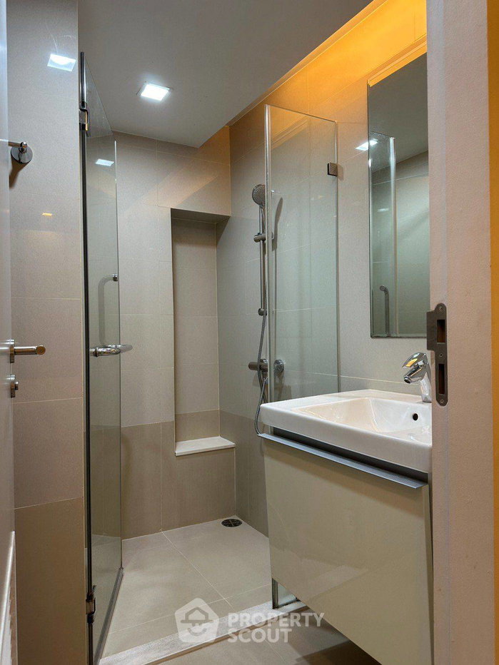 รูป คอนโด 1 ห้องนอน 35 ตร.ม. Focus Ploenchit ใกล้ BTS นานา 400 ม. (ID 2086869) - รูปที่ 4/6
