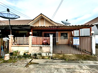 Townhouses for sale Si Racha Chonburi : Baan Suan Kasira Ban Bueng, Chonburi