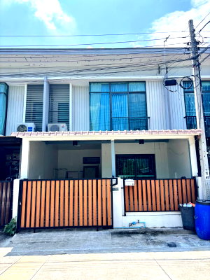 Townhouses for sale วิทยาลัยเทคนิคปทุมธานี : 🏡✨ Townhome for Sale – 2 Storey | Srisaman Area | Near Robinson Srisaman | Convenient Location ✨🏡