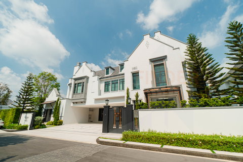 Nantawan Pool Villa Rama 9 - New Krungthep Kreetha 4 bedrooms, for sale
