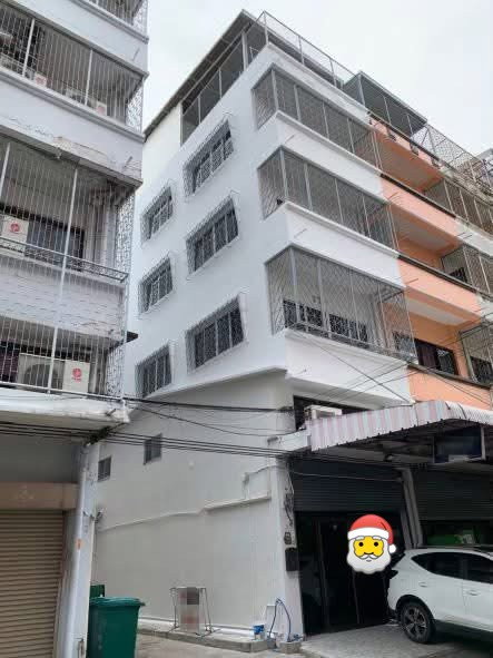 รูป 🏢✨ ให้เช่าอาคารพาณิชย์ 5.5 ชั้น หมู่บ้านเซ็นต์หลุยส์ เซ็นเตอร์ แยก 4 รีโนเวทใหม่ 5 ห้องนอน 6 ห้องน้ำ ทำเลดี ใกล้รถไฟฟ้า ราคาคุ้มที่สุดในย่าน! - รูปที่ 1/20