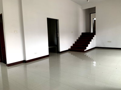 Houses for sale Surat Thani : HOME 89.3 Sq.w. Wiang Sa Surat Thani Price on request